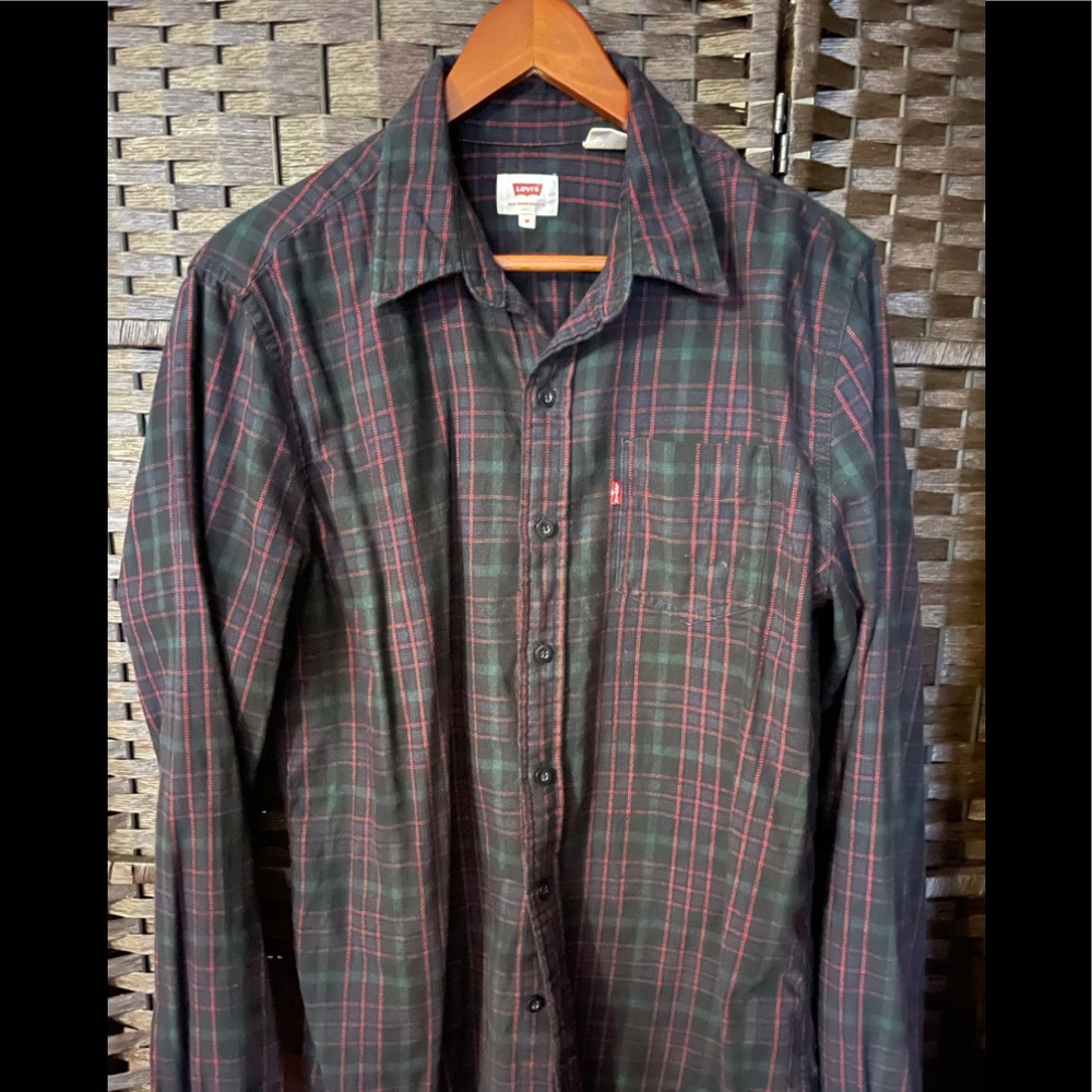 Men’s Levi’s Button Down
